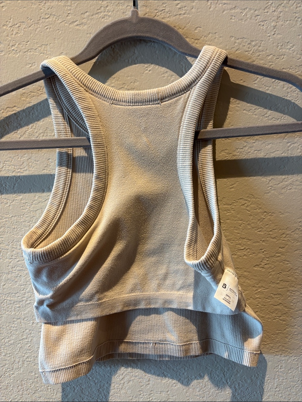 BuffBunny | Ribbed Cropped Tank Top - Picture 3 of 4